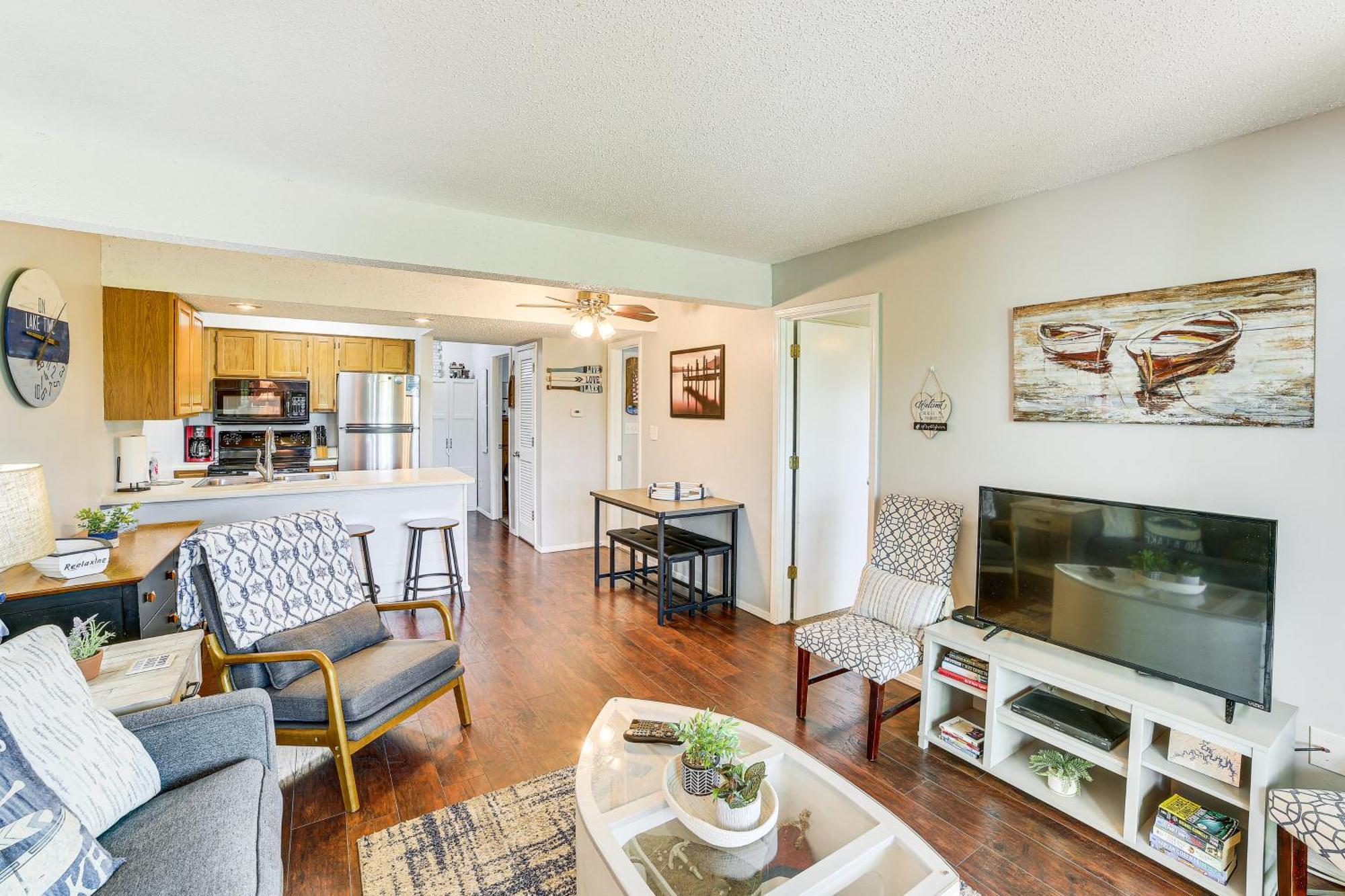 Reed Springs Condo With Furnished Deck And Pool Access Reeds Spring Esterno foto