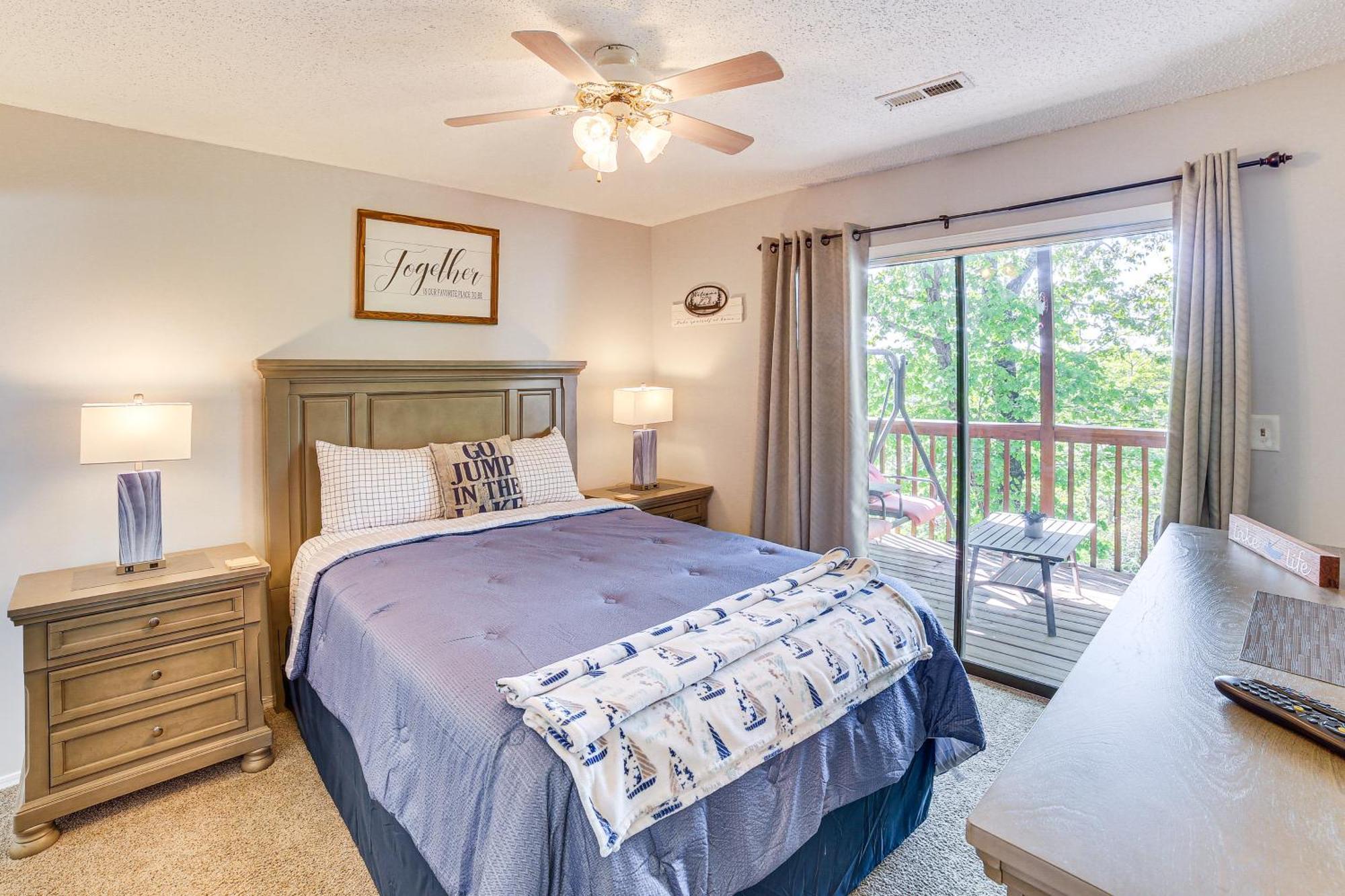 Reed Springs Condo With Furnished Deck And Pool Access Reeds Spring Esterno foto