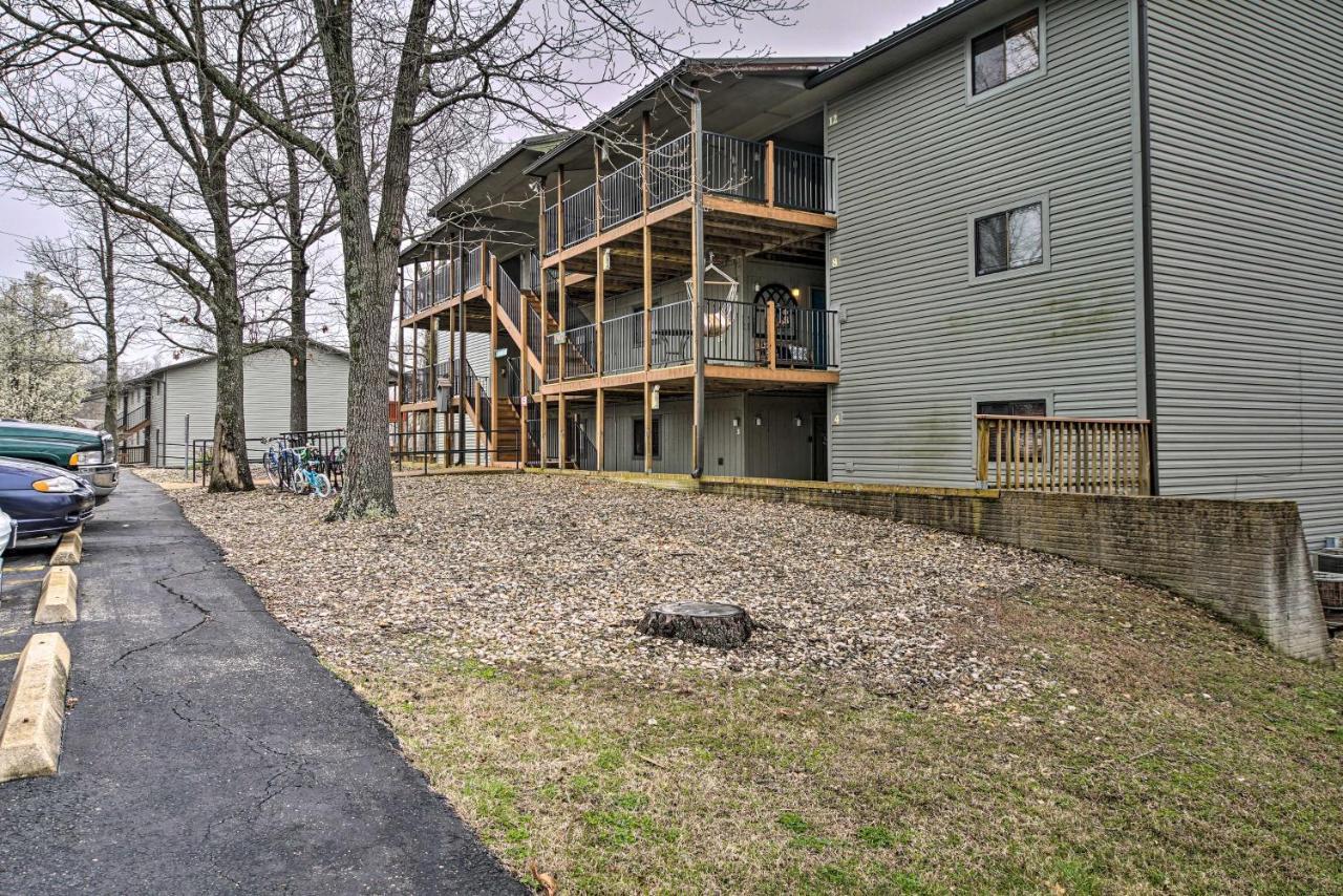 Reed Springs Condo With Furnished Deck And Pool Access Reeds Spring Esterno foto